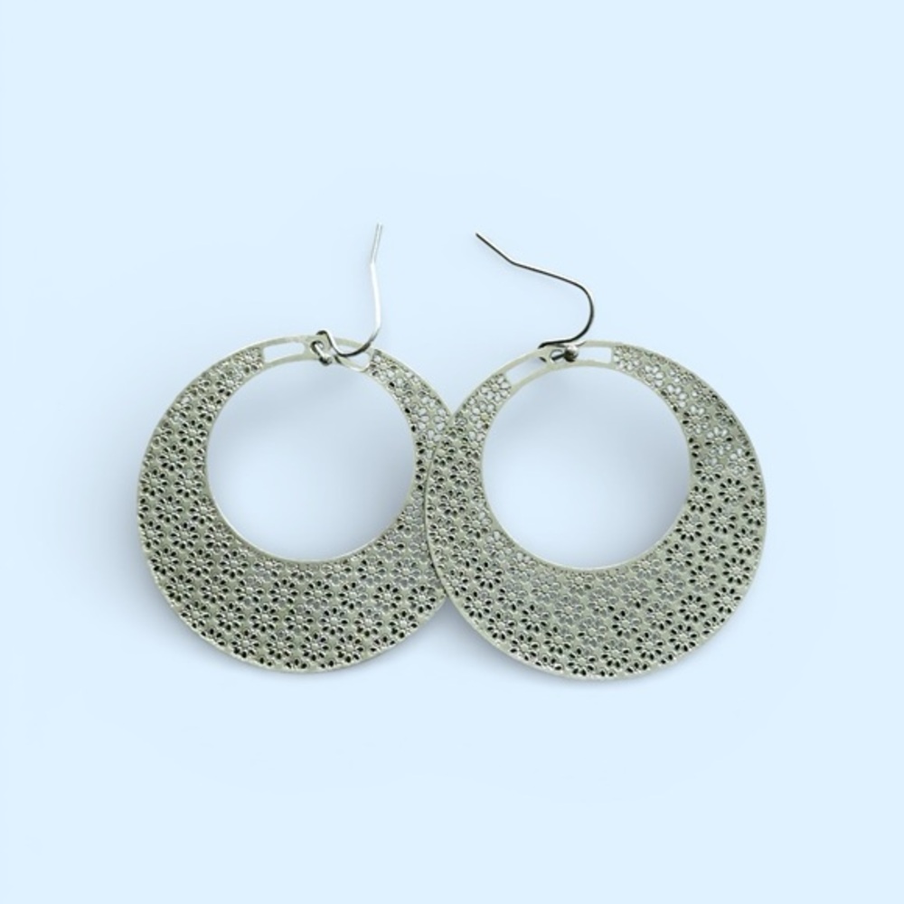 Floral Pattern Silver Tone Drop Dangle Earrings